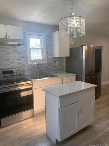 156 Columbia St, Bridgeport CT  06604-5847 exterior