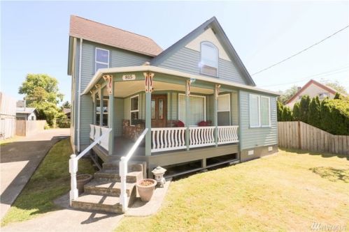 815 4th St, Hoquiam, WA 98550-3207