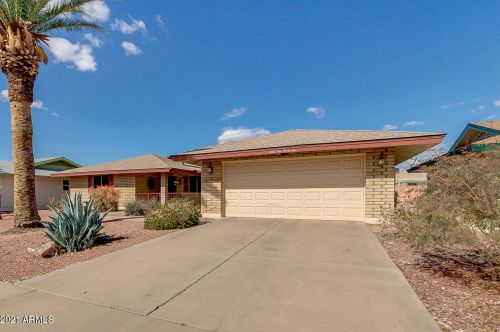 6536 Barstow St, Mesa, AZ 85205-8420