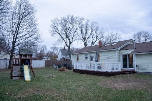 16 Merrill St, Nashua NH  03060-4731 exterior