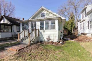 26 Dixon St, Madison WI  53704-5103 exterior