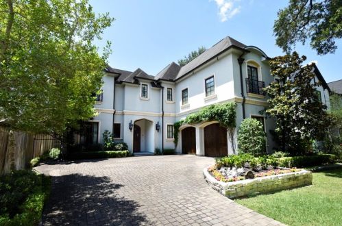 4619 Cedar Oaks Ln, Bellaire, TX 77401-5109