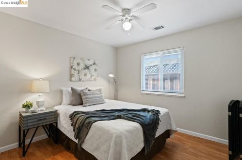 3889 Oak Grove Ct, Oakley CA  94561-4218 exterior