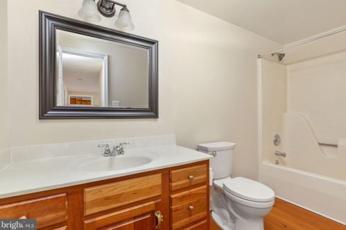 14260 Rehobeth Church Rd, Lovettsville VA  20180-3218 exterior