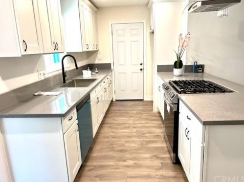 16431 Forrest Ave, Victorville CA  92395-3416 exterior