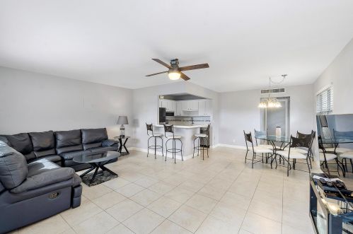 99 Waterford, Delray Beach, FL 33446-1520