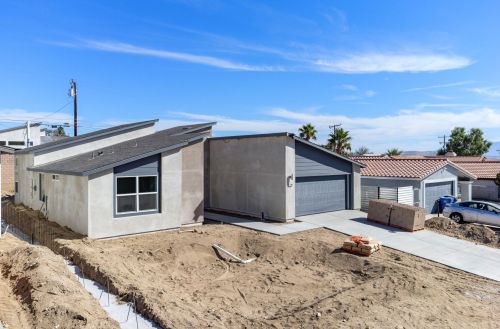 68220 Calle Azteca, Desert Hot Springs CA  92240-6412 exterior