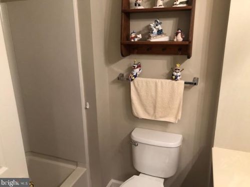 48 Lake Tahoe Cir, Bear DE  19701-3814 exterior