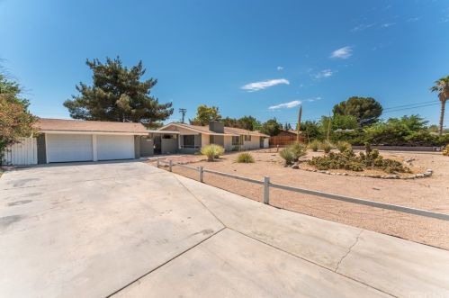 43718 Waddington Ave, Lancaster, CA 93536-5816