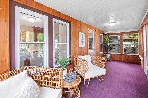 1118 Anoka Ave, Waukesha, WI 53186-5203