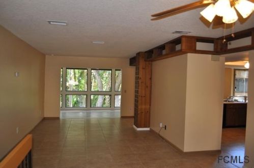8 Fairways Cir, Palm Coast, FL 32137-8014