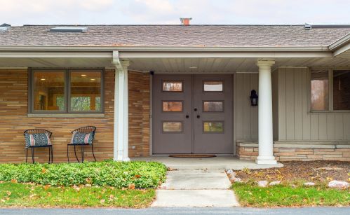 9591 Regent Rd, Milwaukee, WI 53217-1372