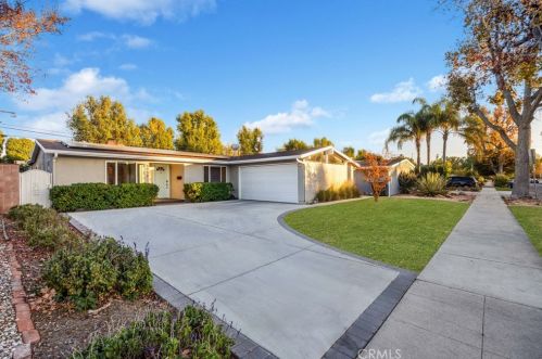 6450 Aldea Ave, Van Nuys CA  91406-5401 exterior