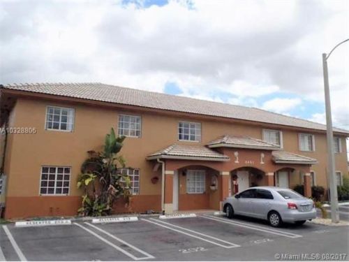 2461 76th St, Hialeah, FL 33016-5671