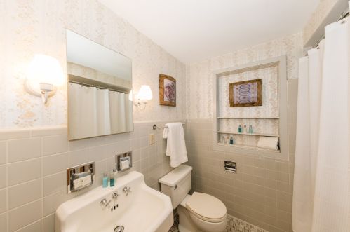 2551 95, Milwaukee WI 53227-2339 exterior