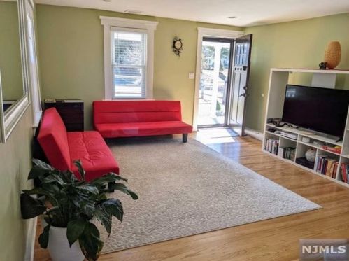 112 Meyersville Rd, Chatham Township, NJ 07928-1038