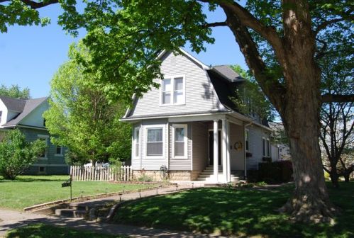 101 Polk St, Fort Branch, IN 47648-1319