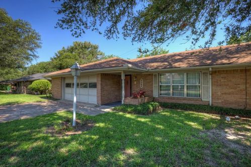 2308 Lange St, Greenville, TX 75402-7324