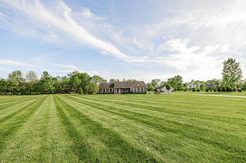 25825 Neel Rd, Richwood, OH 43344-9315