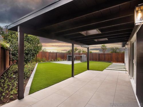 5961 Camber Dr, San Diego CA 92117-4142 exterior