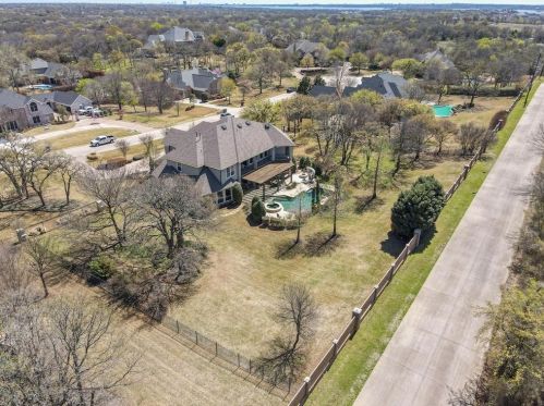 3101 Oak Crest Dr, Lewisville TX  75022-5268 exterior