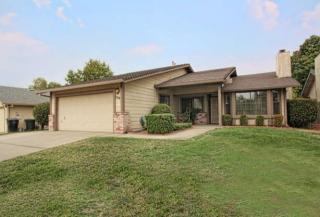 1410 Hickory St, Roseville, CA 95678-6704