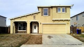 211 Zulma Rd, Parlier, CA 93648-9685