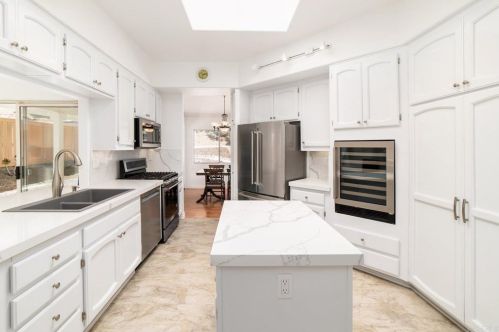 3442 Ashwood Ct, Oceanside CA  92058-7001 exterior