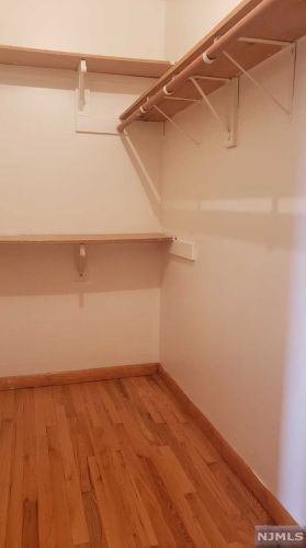 310 4th St, Palisades Park NJ  07650-2221 exterior