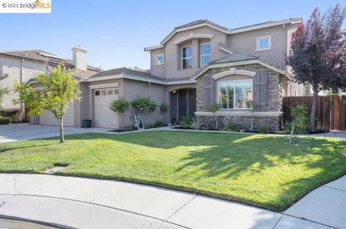 22 Sweetwater Ct, Oakley, CA 94561-1765