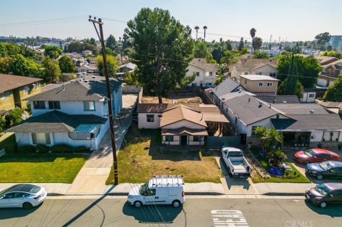 8182 Whitaker St, Buena Park, CA 90621-3530