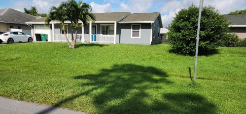 1818 Lennox St, Fort Pierce, FL 34953-1301