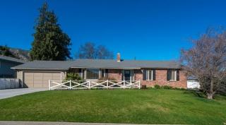 1004 Glenwood Ave, Wenatchee, WA 98801-3309