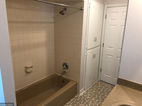 11208 Wren St, Minneapolis MN 55433-3569 exterior