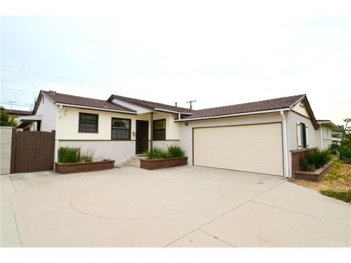 2218 181st St, Torrance, CA 90504-5210