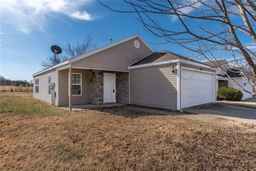617 Cedar Brook Ct, Decatur, AR 72722-8817