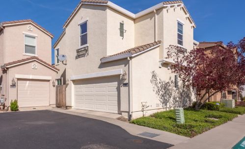 9950 Macabee Ln, Elk Grove CA  95757-2551 exterior