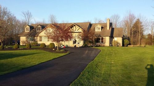 13839 Braeburn Ln, Russell Township, OH 44072