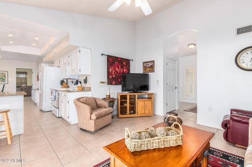 20019 146th Dr, Sun City AZ 85375-6126 exterior