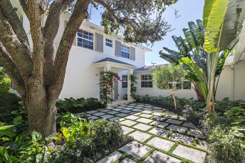 232 Essex Ln, West Palm Beach, FL 33405-3364