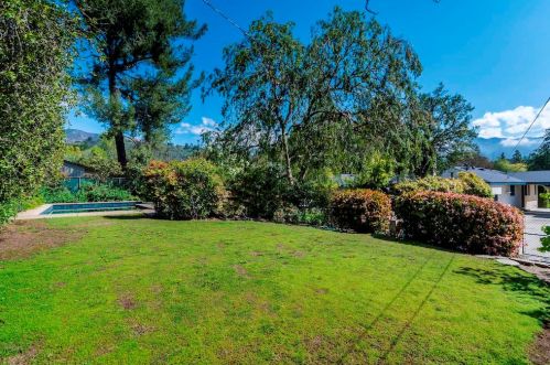 4815 Gould Ave, La Canada CA  91011-2631 exterior