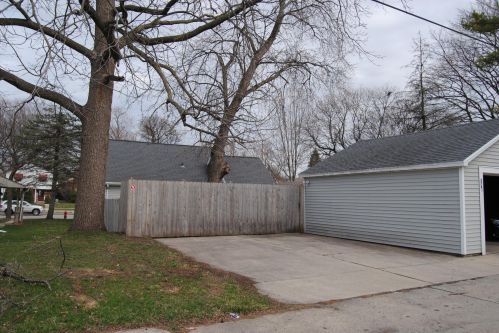 3741 60, Milwaukee WI 53216-2131 exterior