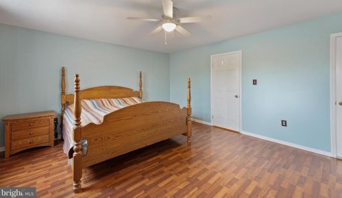 104 Vlg Grn Dr, Gilbertsville PA  19525-9500 exterior