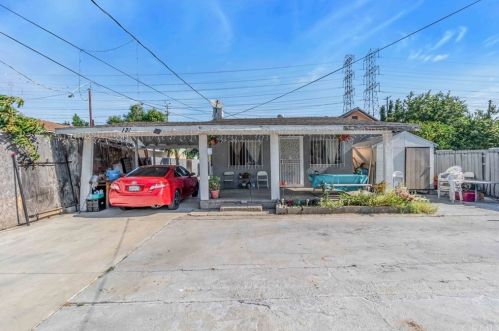 129 69th Way, Long Beach CA  90805-1237 exterior