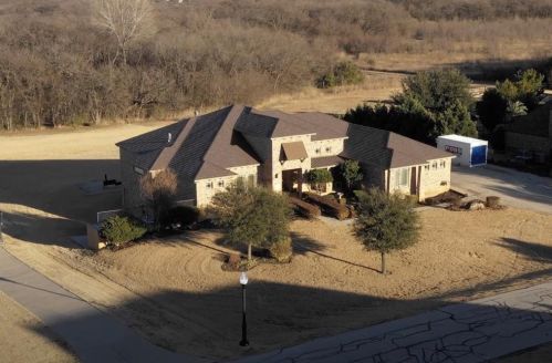 2101 Winthrop Hill Rd, Argyle, TX 76226-2103