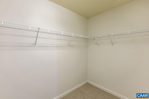 501 Jefferson Dr, Bybee VA 22963-3034 exterior