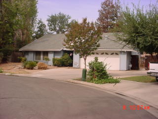 5233 Hanover Ave, Fresno, CA 93722-6121