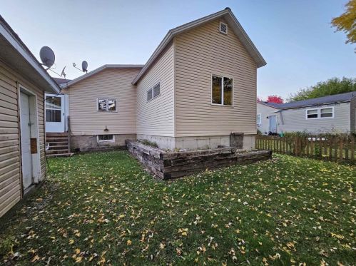 536 Hickory St, Mauston, WI 53948-1822