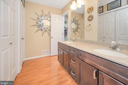 319 Birchside Cir, Locust Grove VA 22508-5440 exterior