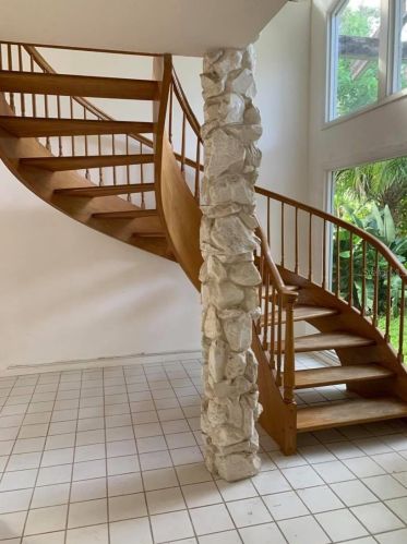 1308 Belcher Dr, Tarpon Springs, FL 34689-2040